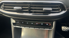 MG Hs 1.5 T-GDI Exclusive 5dr DCT Petrol Hatchback